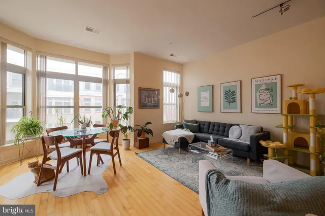 $269,000 | 1209 North Charles Street, Unit 304, Baltimore, MD 21201