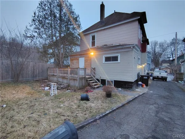 $2,000 | 147 East Matson Avenue, Syracuse, NY 13205