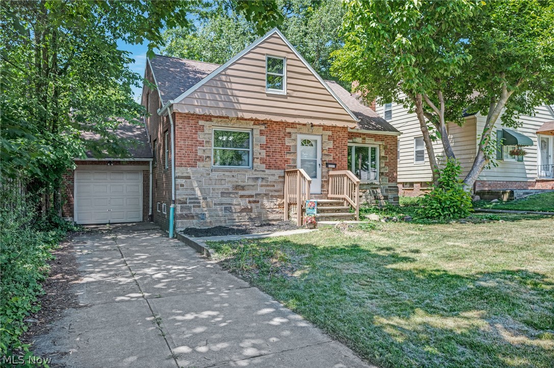 4373 Neville Road Cleveland, OH 44121 - Photo 2 of 42