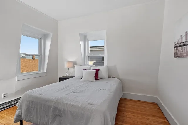 $3,400 | 52 Bonair Street, Unit 3, Somerville, MA 02145