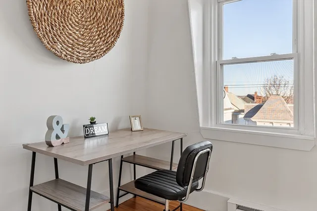 $3,400 | 52 Bonair Street, Unit 3, Somerville, MA 02145