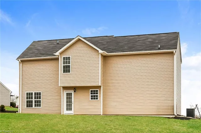$2,105 | 828 Brentwood Pk Drive, Rural Hall, NC 27045