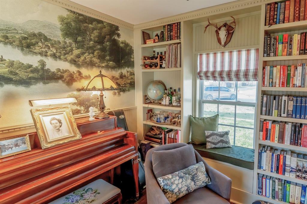 713 West Spring Street Weatherford, TX 76086 - Photo 12 of 40