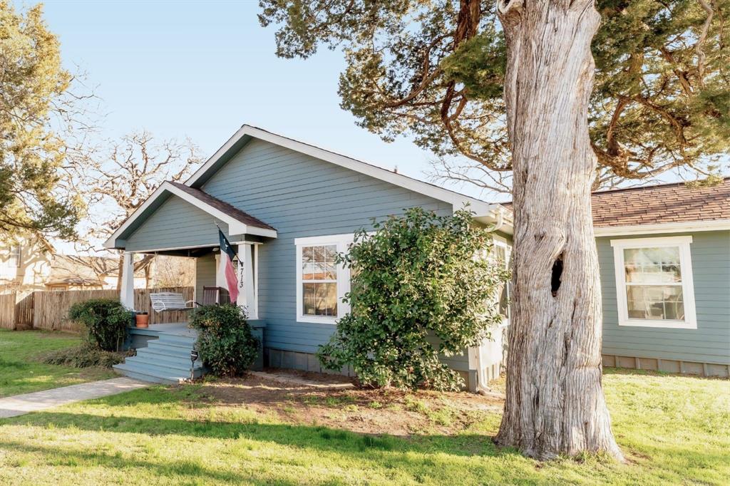 713 West Spring Street Weatherford, TX 76086 - Photo 3 of 40