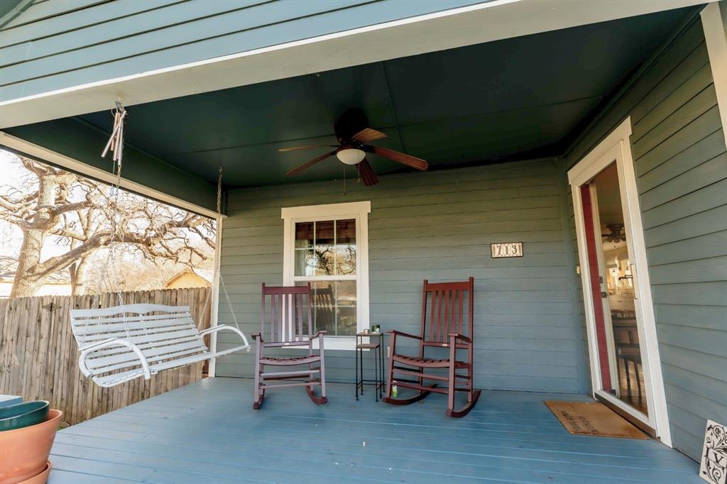 713 West Spring Street Weatherford, TX 76086 - Photo 4 of 40