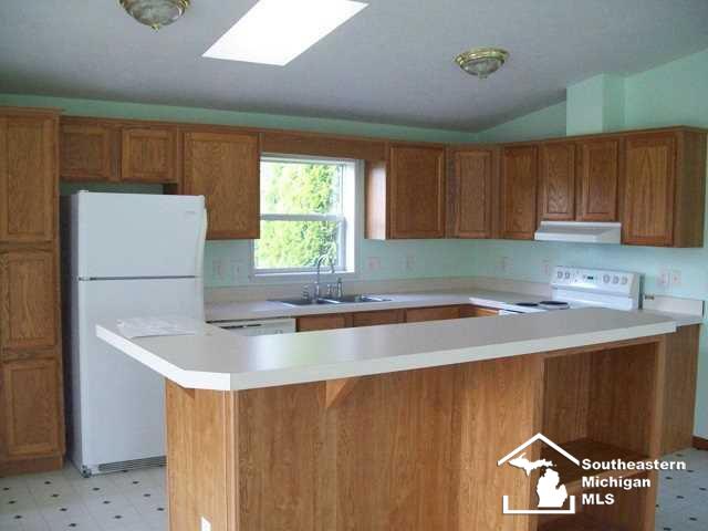 406 East Erie Road Temperance, MI 48182 - Photo 4 of 20
