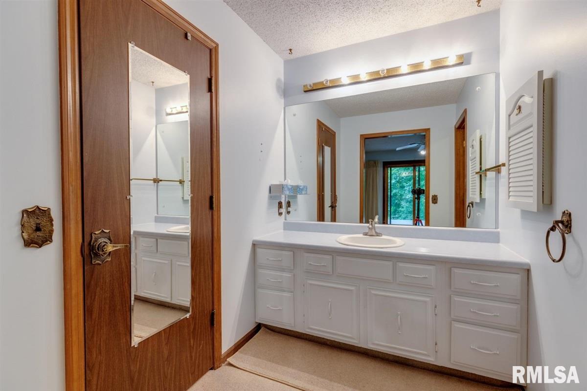 2957 Battersea Point Springfield, IL 62704 - Photo 17 of 32 Gallery Image 17