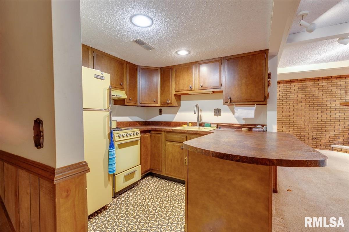 2957 Battersea Point Springfield, IL 62704 - Photo 21 of 32 Gallery Image 21