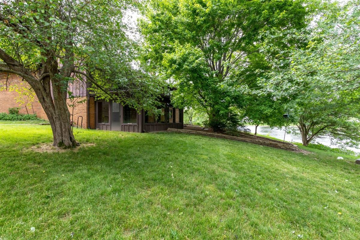 2957 Battersea Point Springfield, IL 62704 - Photo 28 of 32 Gallery Image 28