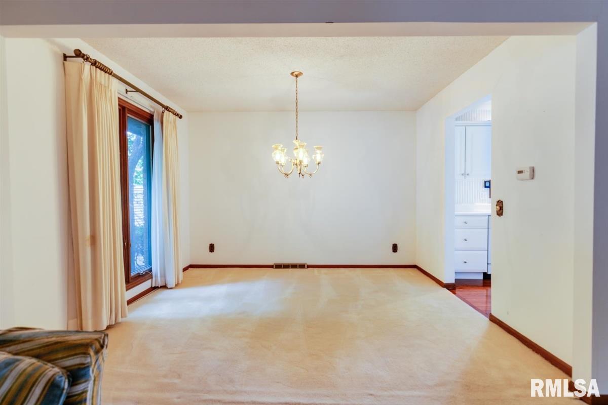 2957 Battersea Point Springfield, IL 62704 - Photo 5 of 32 Gallery Image 5