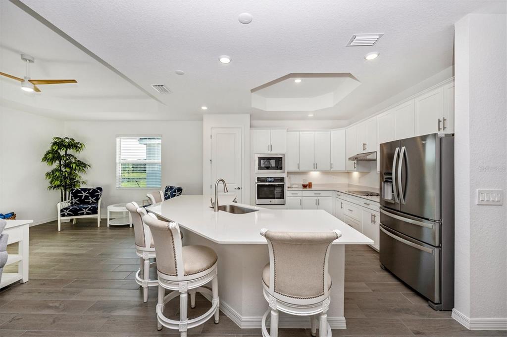 12950 Tulum Loop Venice, FL 34293 - Photo 14 of 98