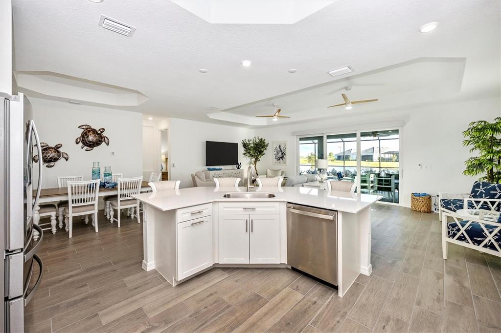 12950 Tulum Loop Venice, FL 34293 - Photo 18 of 98