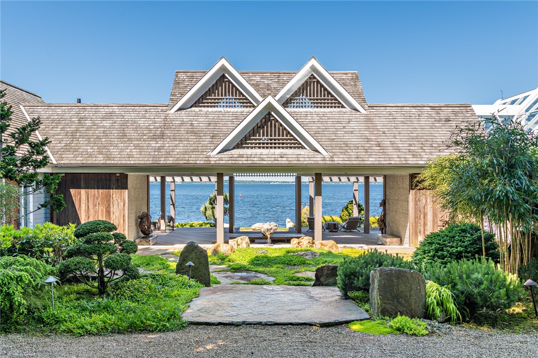 Tea House
