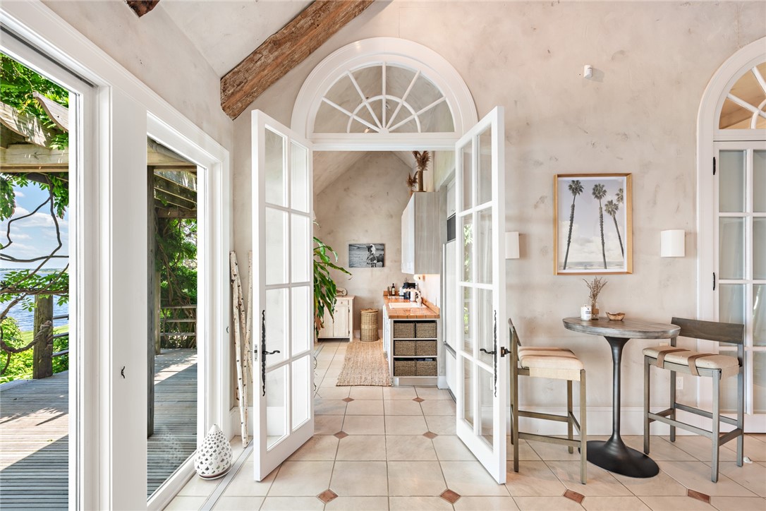 79 Shore Road Bristol, RI 02809 - Photo 14 of 50 Living Room/Kitchen The Bungalow