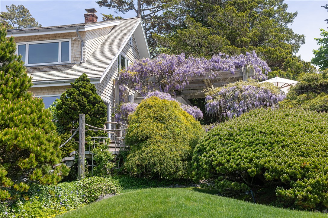 79 Shore Road Bristol, RI 02809 - Photo 22 of 50