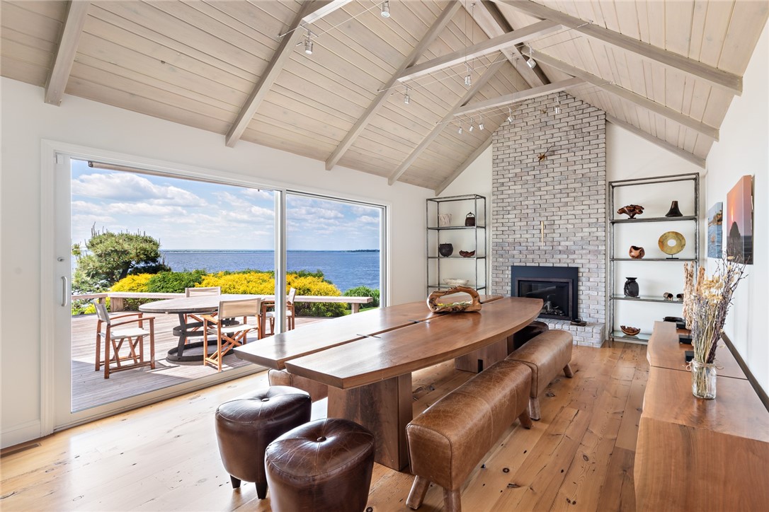 79 Shore Road Bristol, RI 02809 - Photo 30 of 50 Dining Room