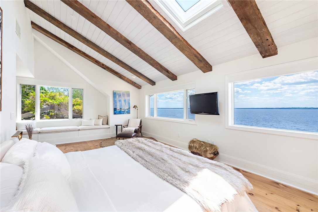 79 Shore Road Bristol, RI 02809 - Photo 33 of 50 1 of 2 Bedrooms -Main House