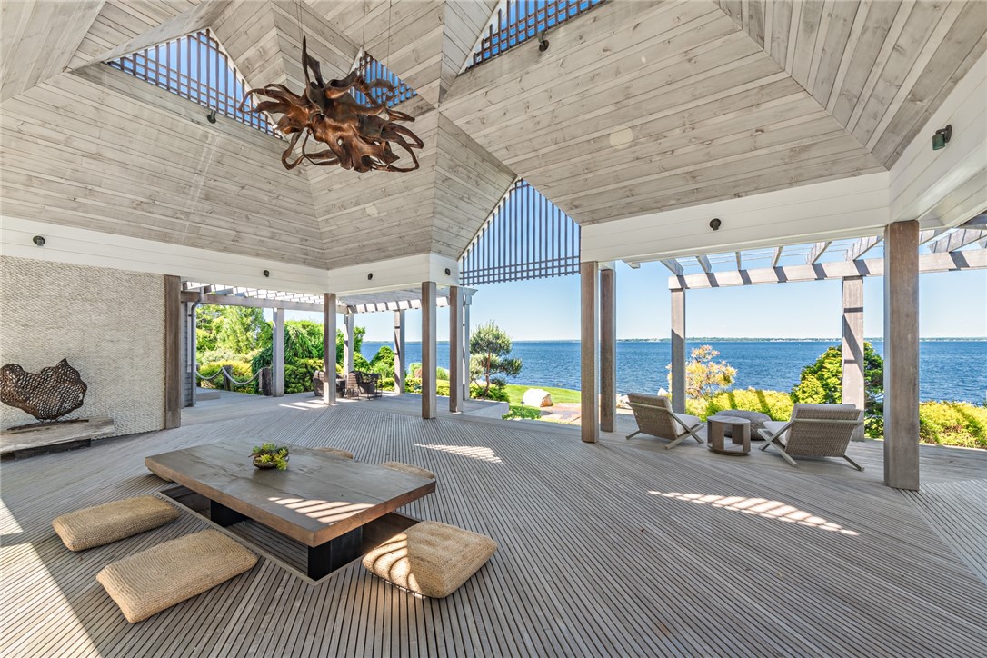 79 Shore Road Bristol, RI 02809 - Photo 4 of 50 Entertaining or Yoga Space at the Tea House