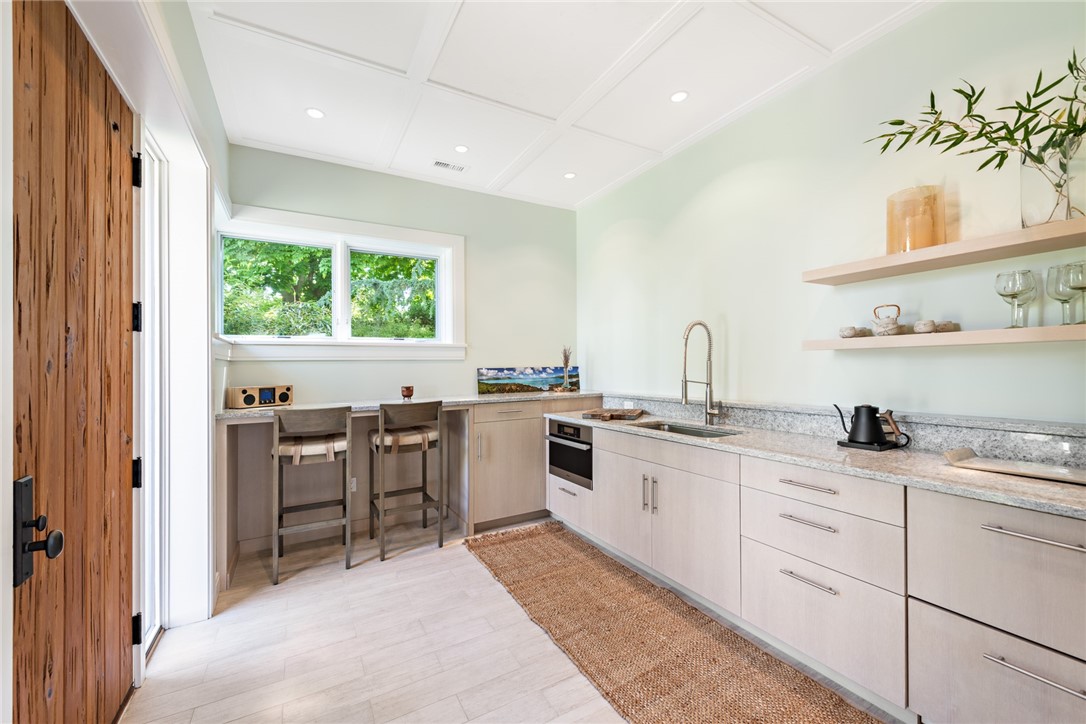 79 Shore Road Bristol, RI 02809 - Photo 7 of 50 Tea House Kitchen