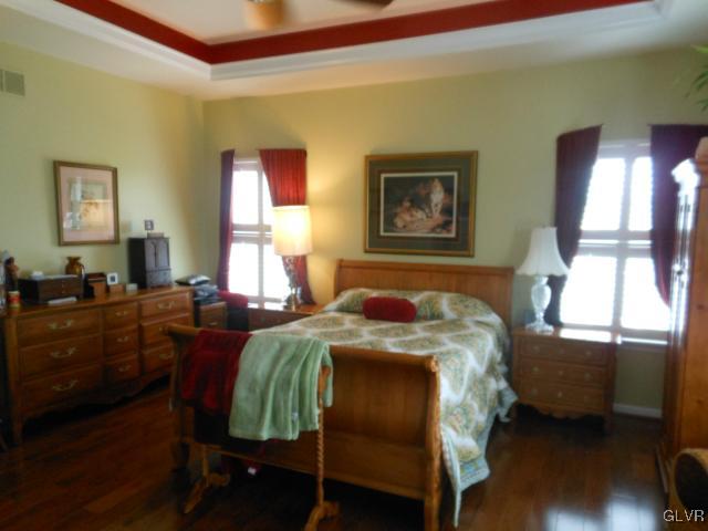48 Inverness Lane Easton, PA 18045 - Photo 18 of 28 a bed room with two bed and a window
