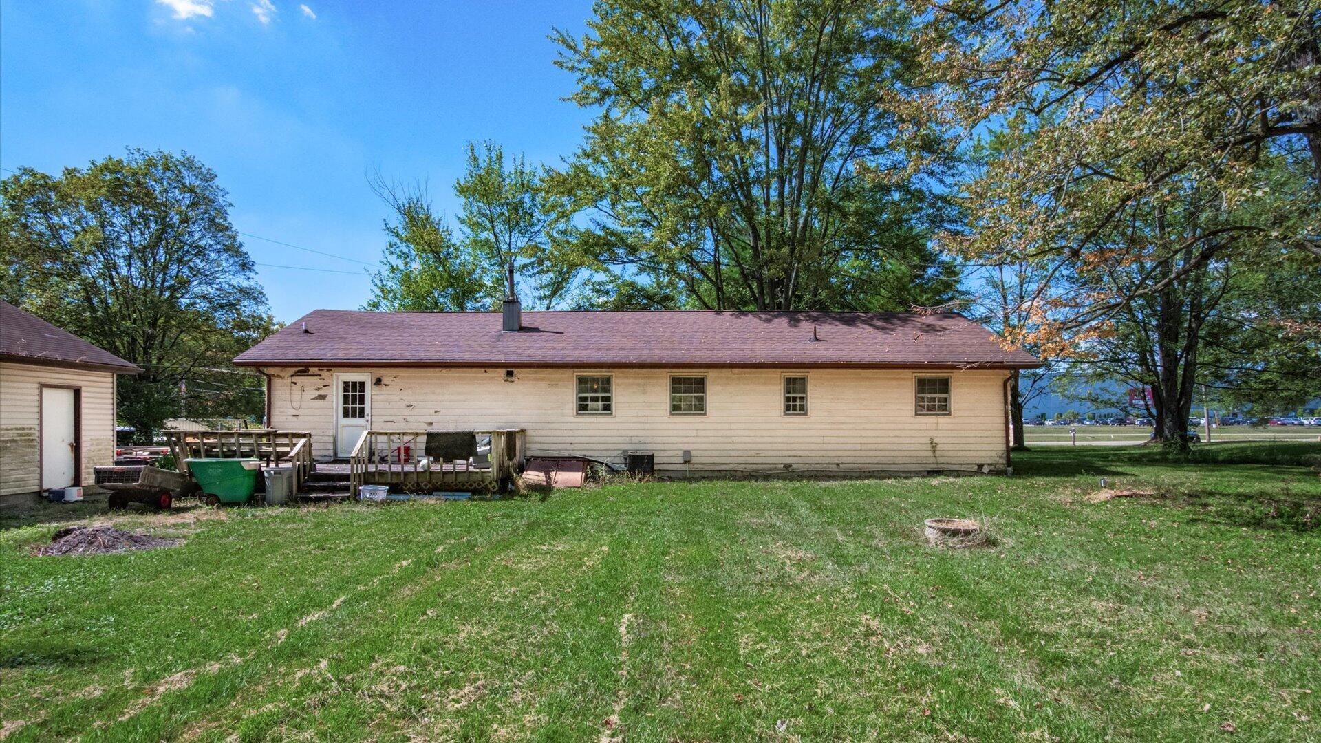 10499 Hazelton-Etna Road Southwest Etna, OH 43062 - Photo 9 of 11 17-z New Exteriors017-2
