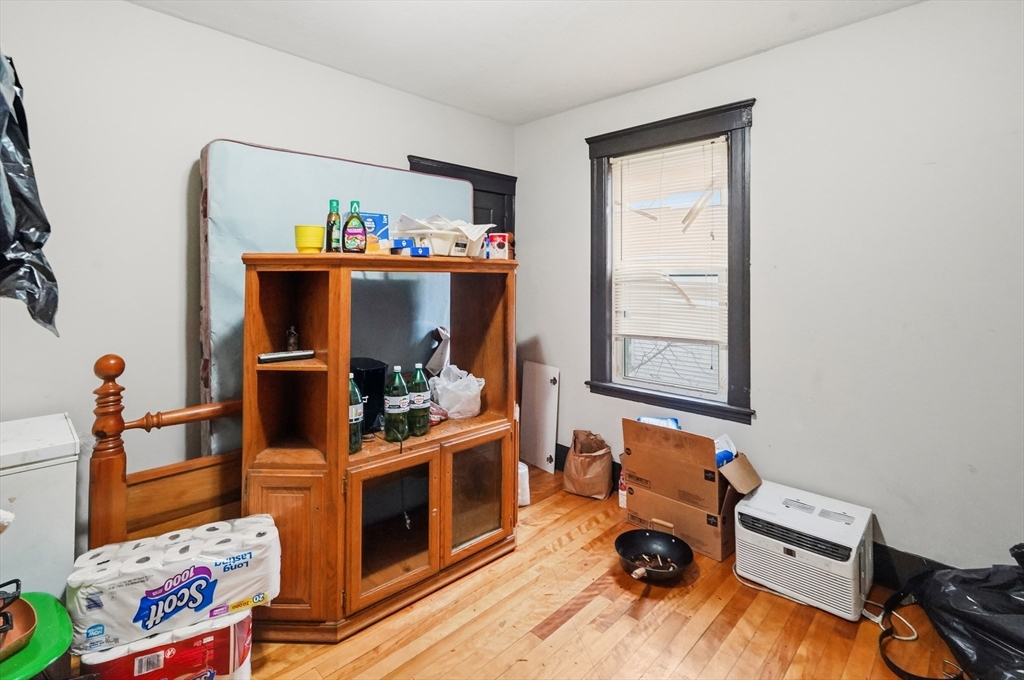 61 Cohasset Street Worcester, MA 01604 - Photo 12 of 41