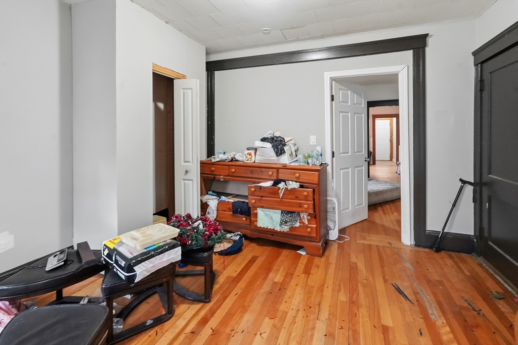 61 Cohasset Street Worcester, MA 01604 - Photo 18 of 41