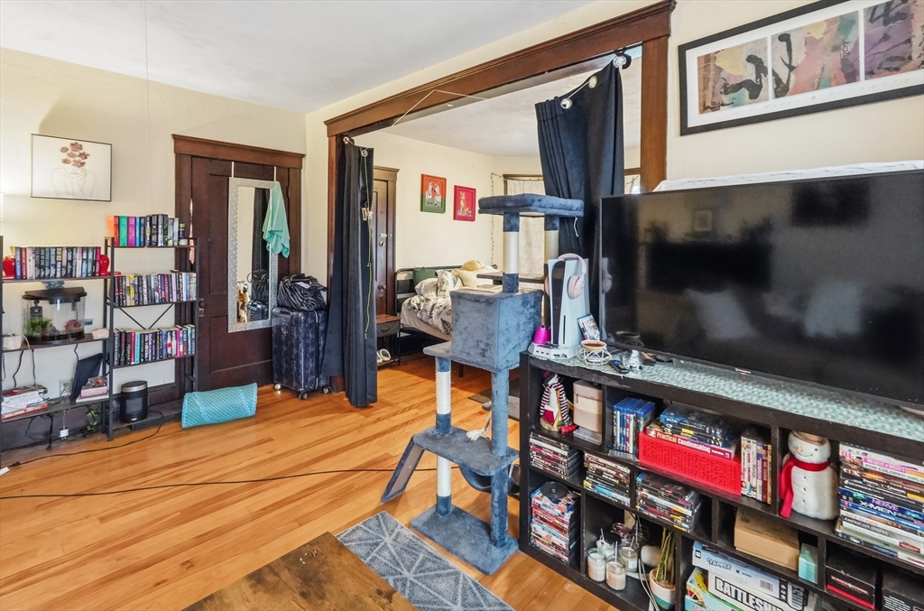 61 Cohasset Street Worcester, MA 01604 - Photo 24 of 41