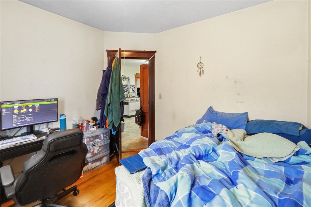 61 Cohasset Street Worcester, MA 01604 - Photo 27 of 41