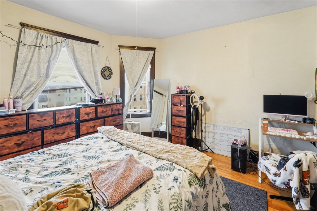 61 Cohasset Street Worcester, MA 01604 - Photo 30 of 41