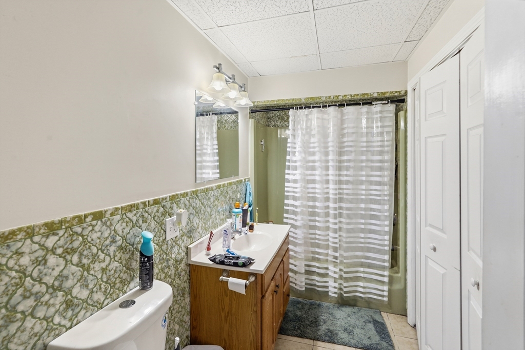 61 Cohasset Street Worcester, MA 01604 - Photo 32 of 41