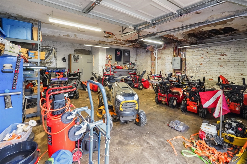 61 Cohasset Street Worcester, MA 01604 - Photo 40 of 41