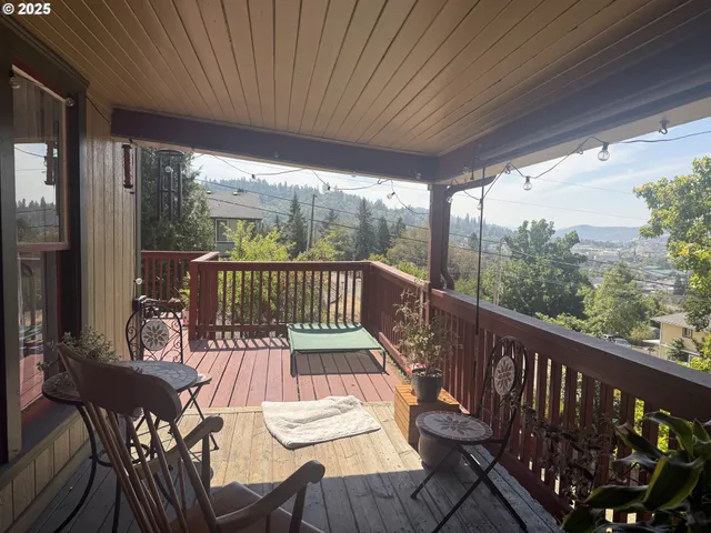 $349,000 | 725 Northeast Denver Street, Roseburg, OR 97470