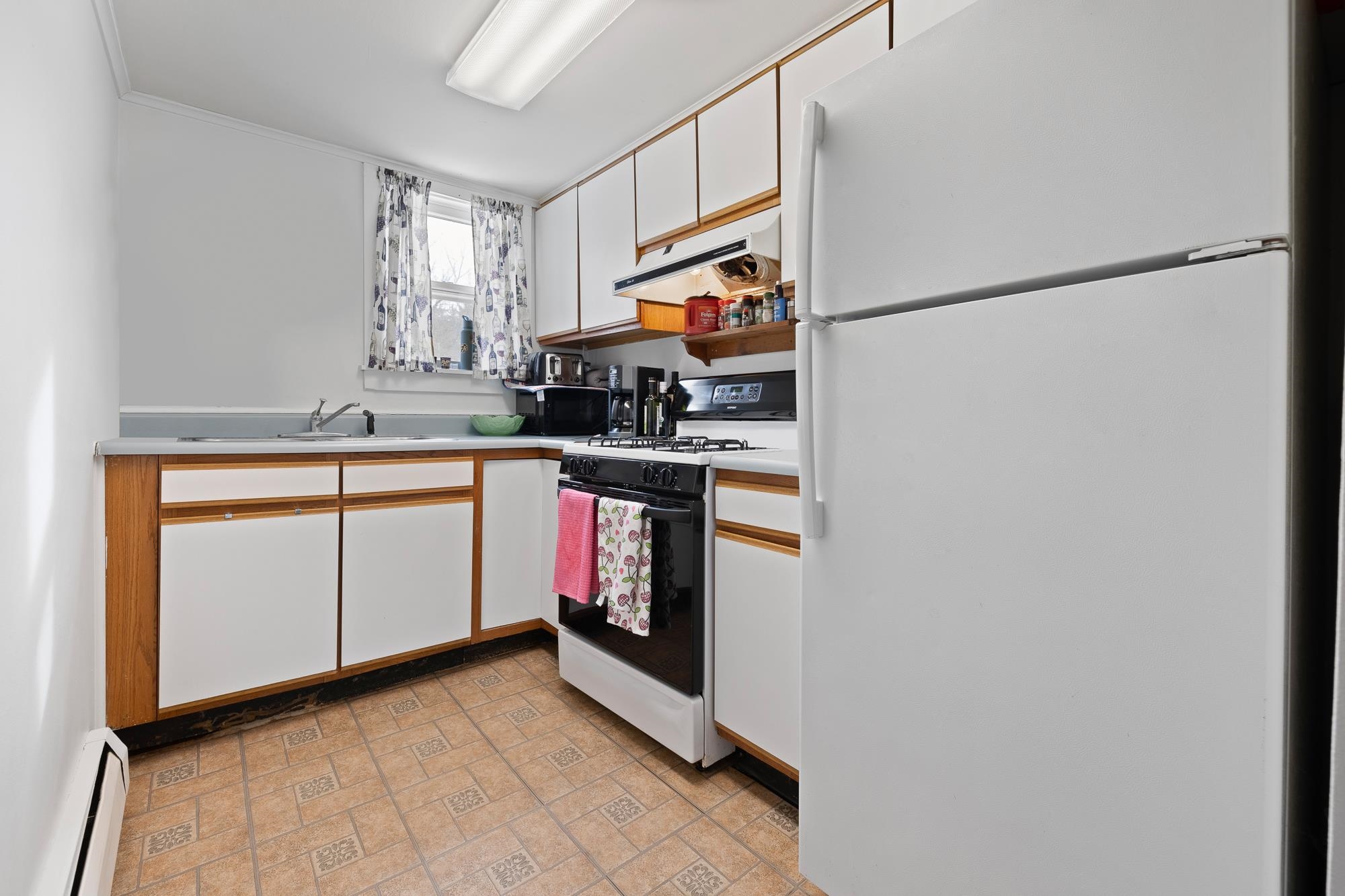 162 Highland Avenue Manchester, VT 05255 - Photo 12 of 42