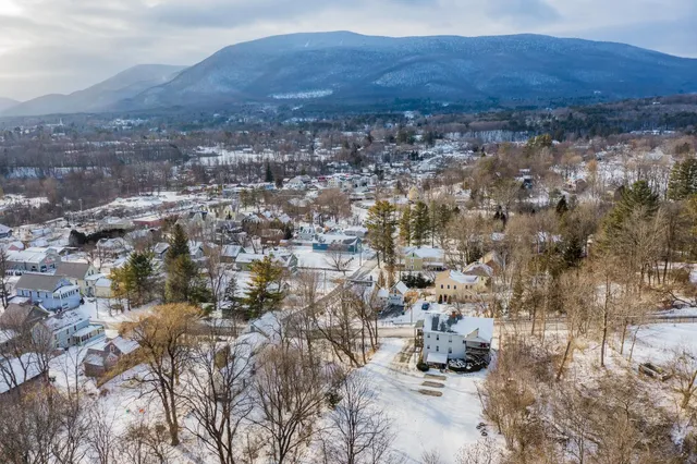 $599,000 | 162 Highland Avenue, Manchester, VT 05255