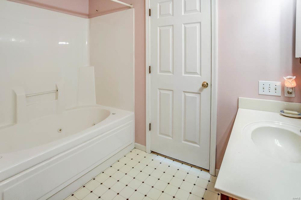 508 George Street Hardin, IL 62047 - Photo 29 of 85 Gallery Image 29