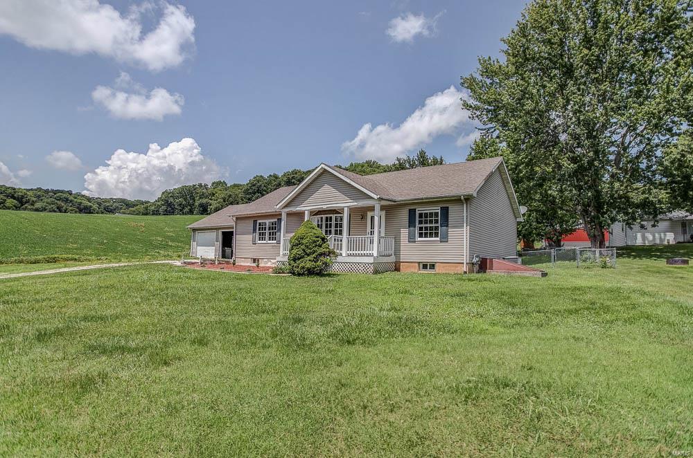508 George Street Hardin, IL 62047 - Photo 3 of 85 Gallery Image 3