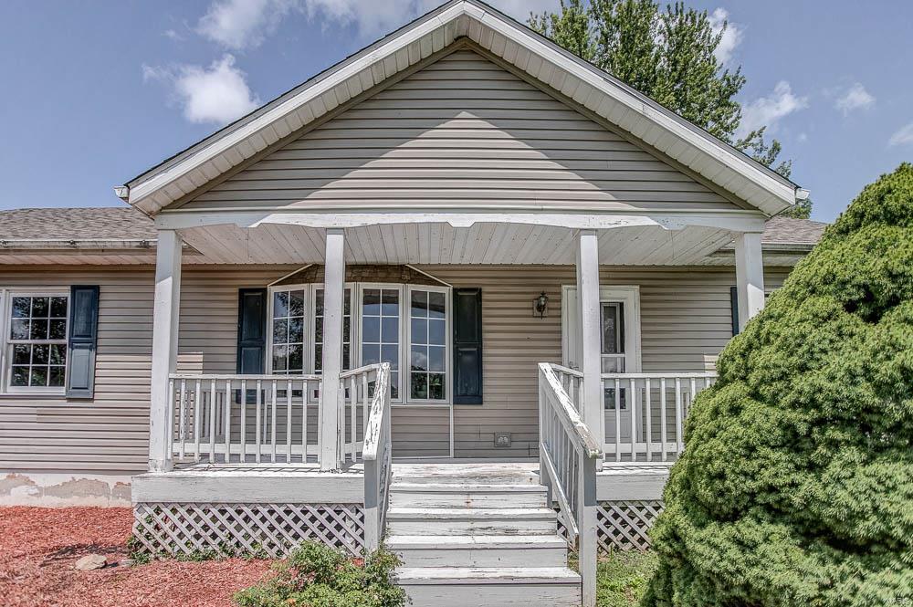 508 George Street Hardin, IL 62047 - Photo 5 of 85 Gallery Image 5