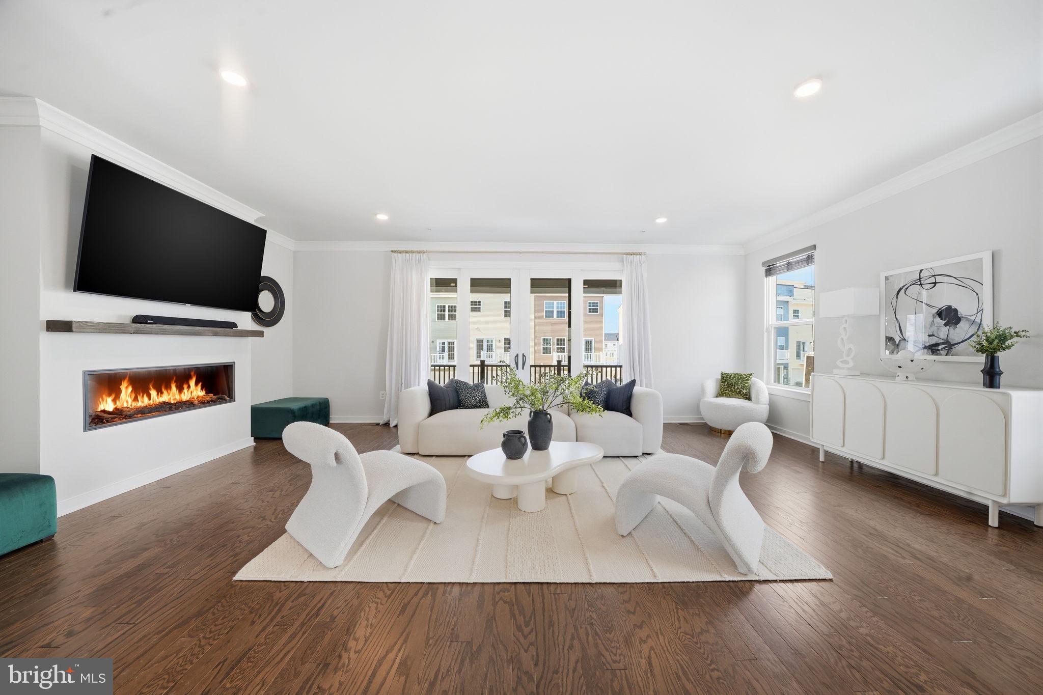 217 Summit Point Boulevard Bowie, MD 20716 - Photo 12 of 51 Main Level - Living Room