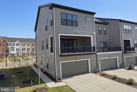 $719,000 | 217 Summit Point Boulevard, Bowie, MD 20716