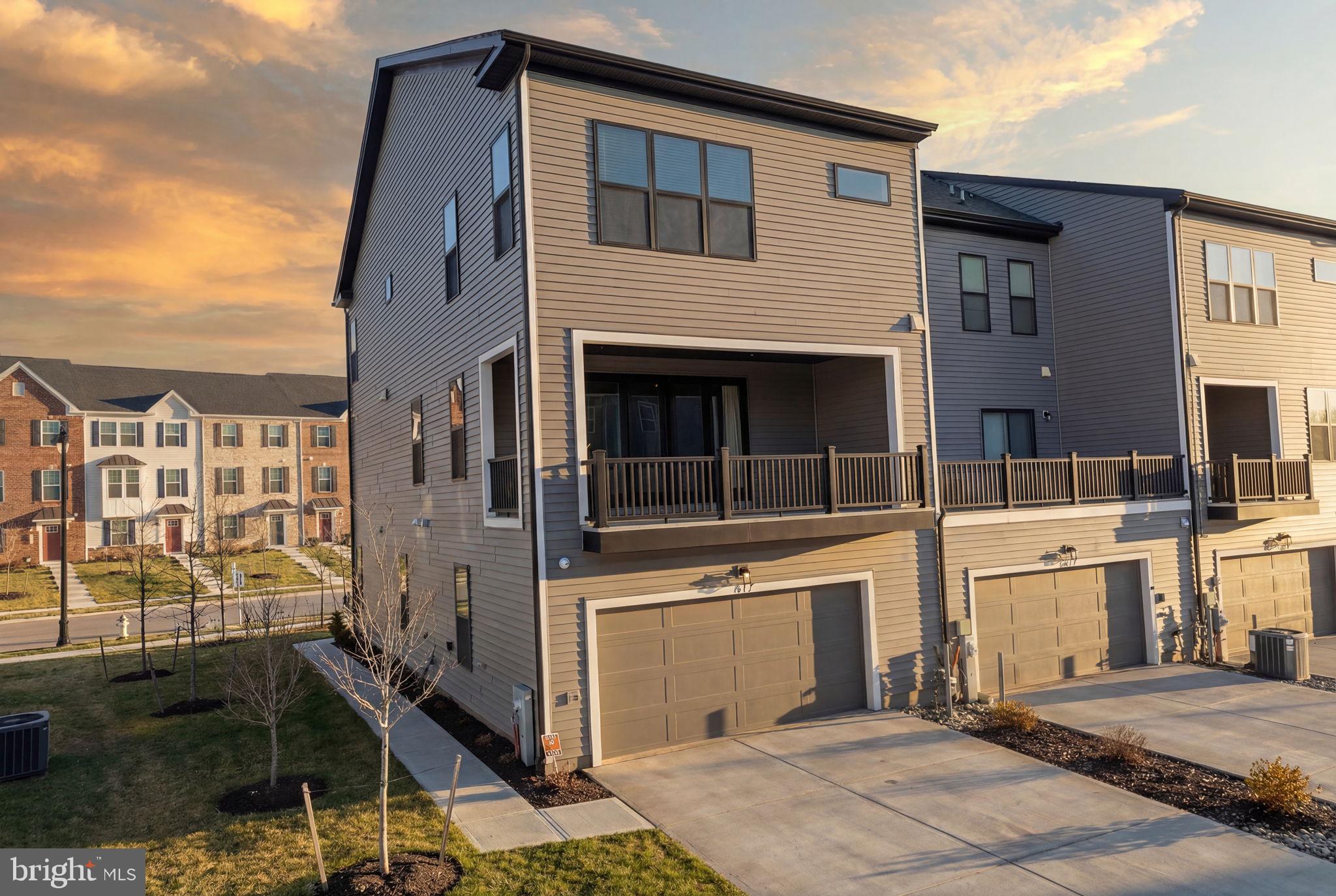 217 Summit Point Boulevard Bowie, MD 20716 - Photo 47 of 53 Back of house - sunset