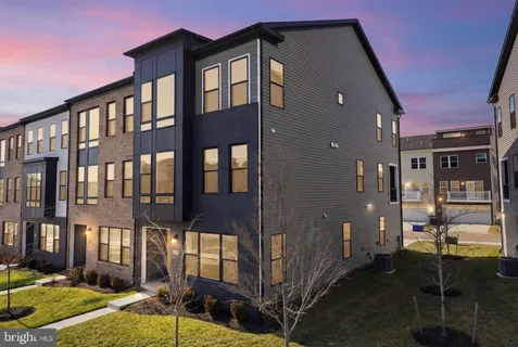 $719,000 | 217 Summit Point Boulevard, Bowie, MD 20716