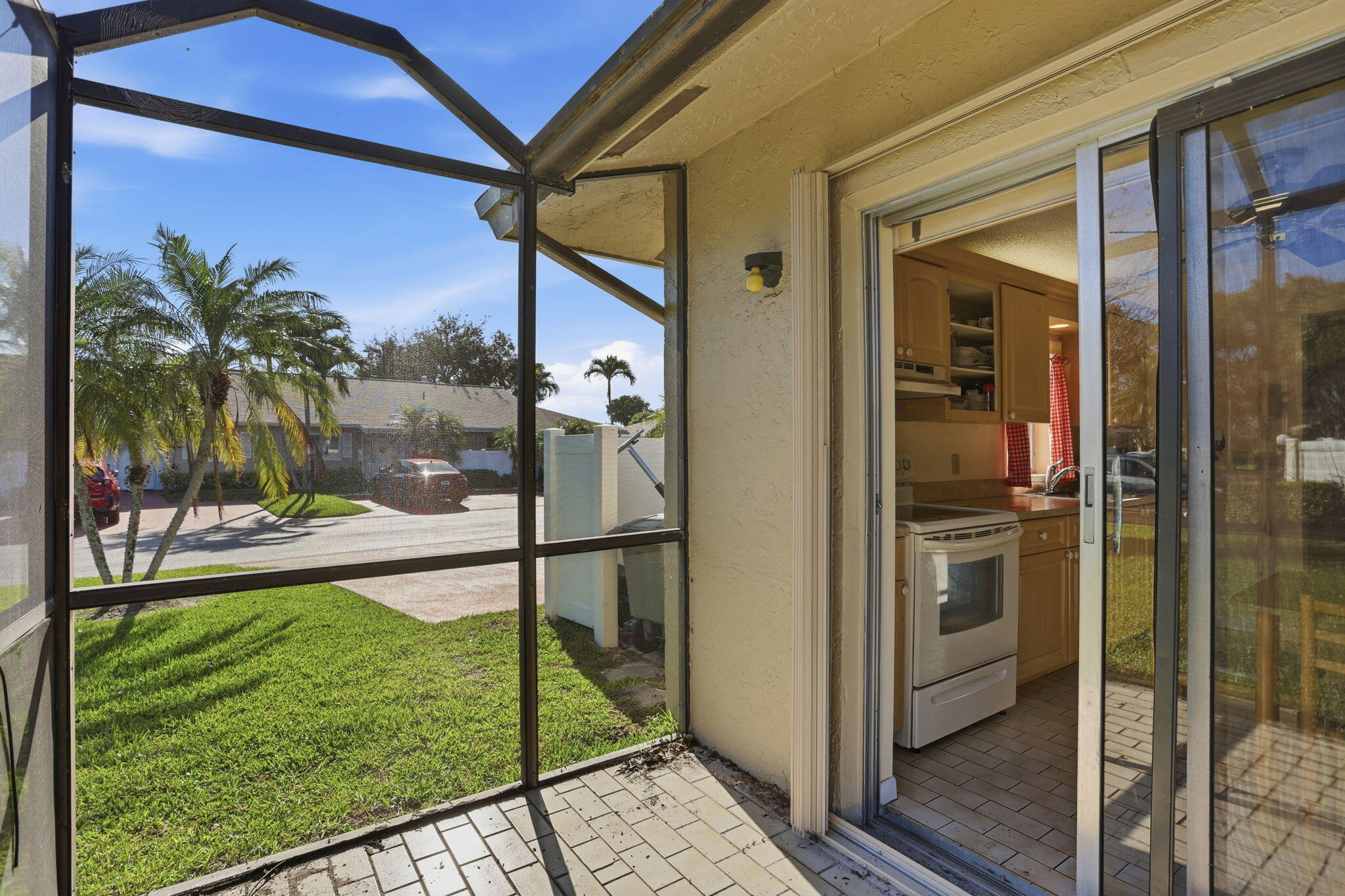 8773 Windrow Way Boca Raton, FL 33496 - Photo 12 of 28 25-web-or-mls-0E2A7249