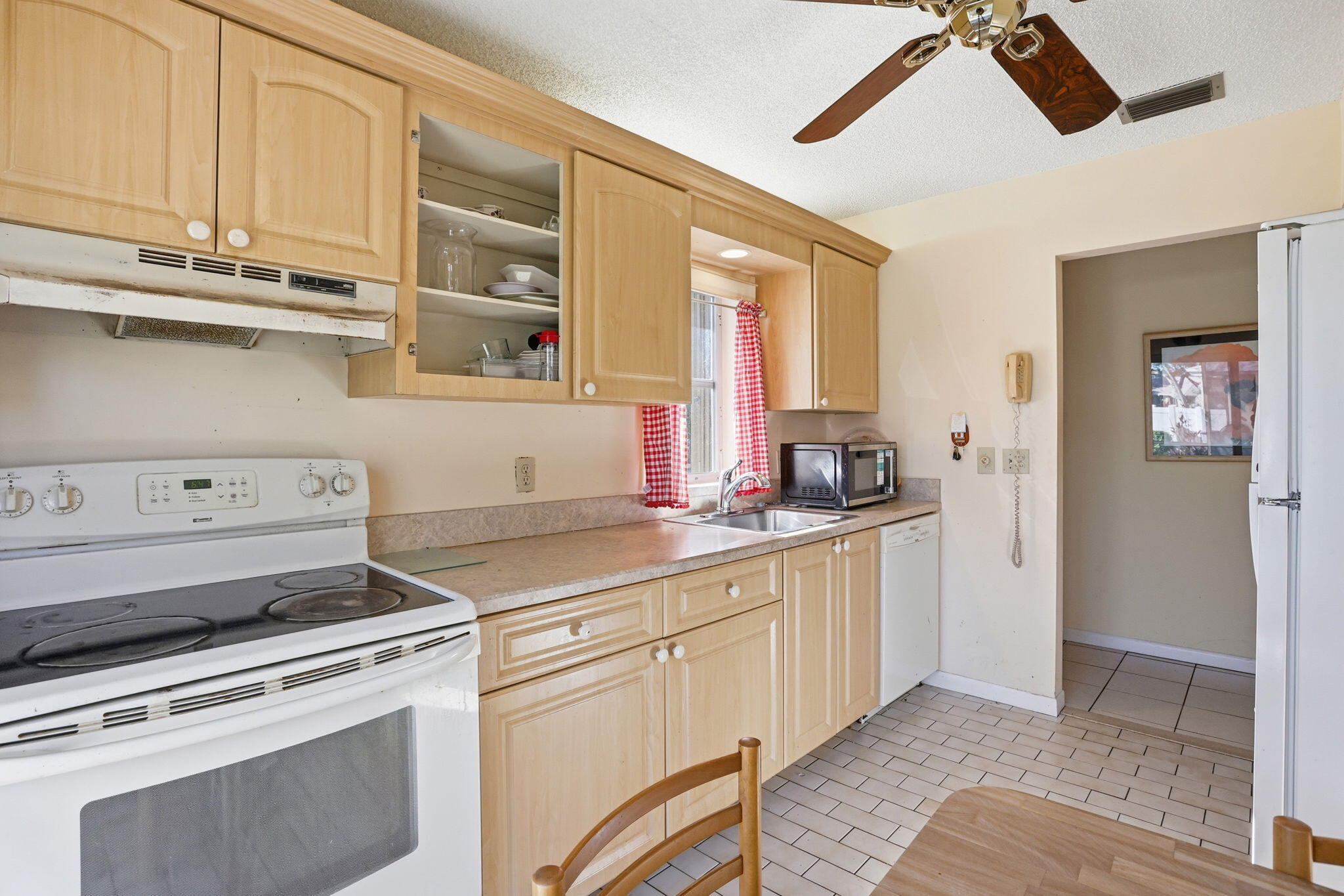 8773 Windrow Way Boca Raton, FL 33496 - Photo 14 of 28 14-web-or-mls-0E2A7243