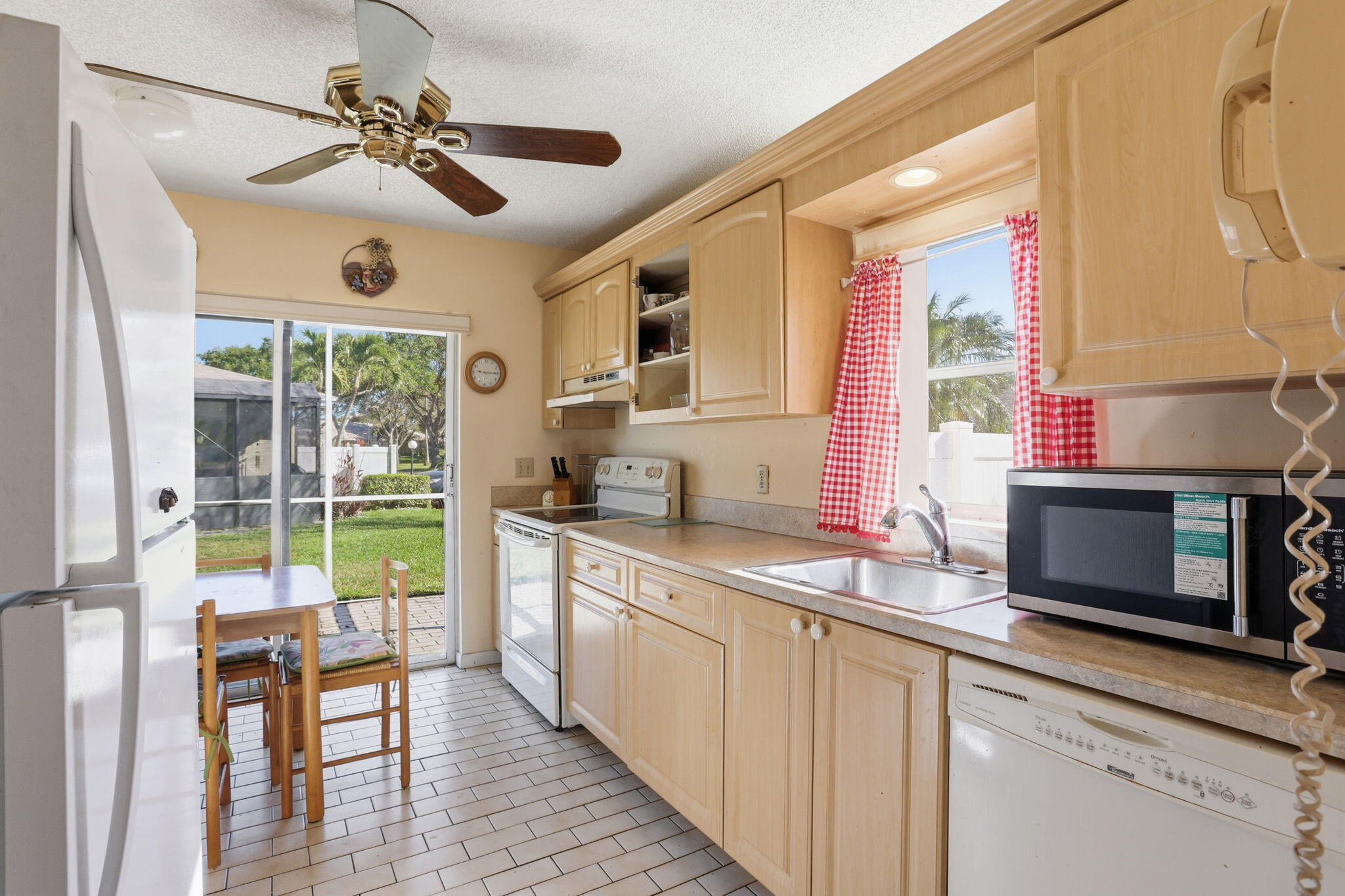 8773 Windrow Way Boca Raton, FL 33496 - Photo 16 of 28 12-web-or-mls-0E2A7237