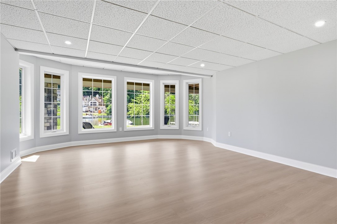 667 Seneca Road Irondequoit, NY 14622 - Photo 33 of 46