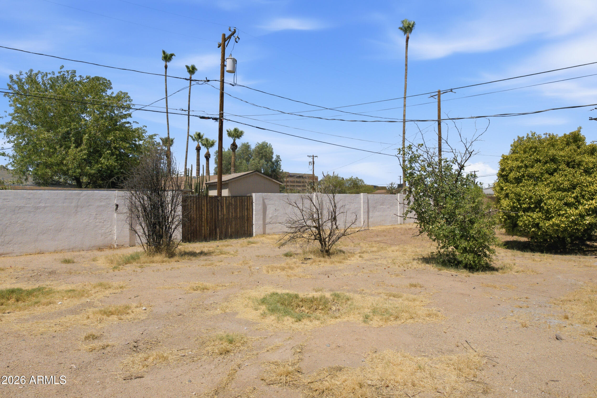 2114 West Rancho Drive Phoenix, AZ 85015 - Photo 14 of 17