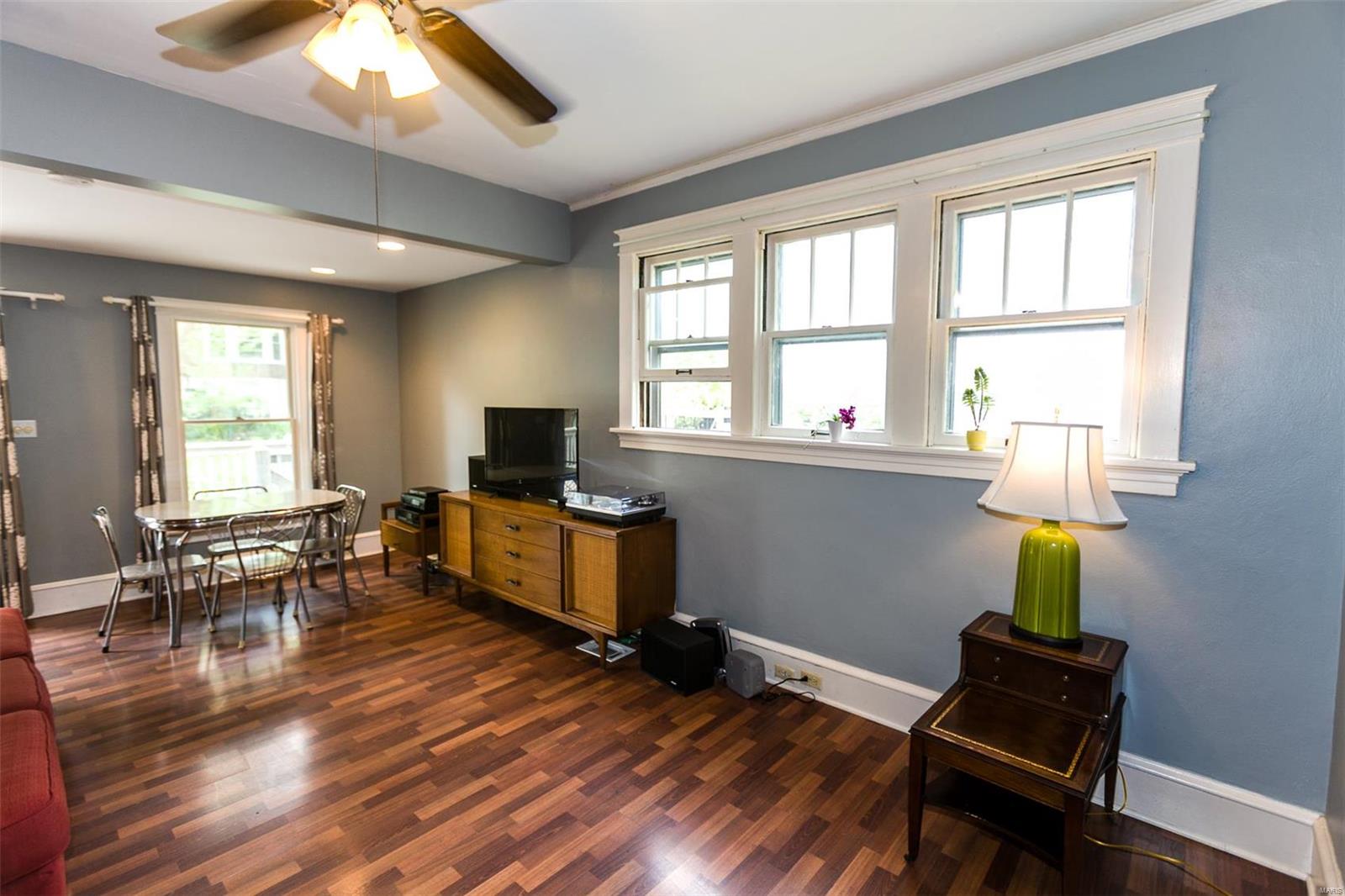 14 West Jackson Road Webster Groves, MO 63119 - Photo 11 of 19 Gallery Image 11