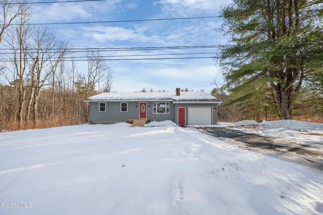 $374,900 | 2558 Highway 29, Middle Grove, NY 12850