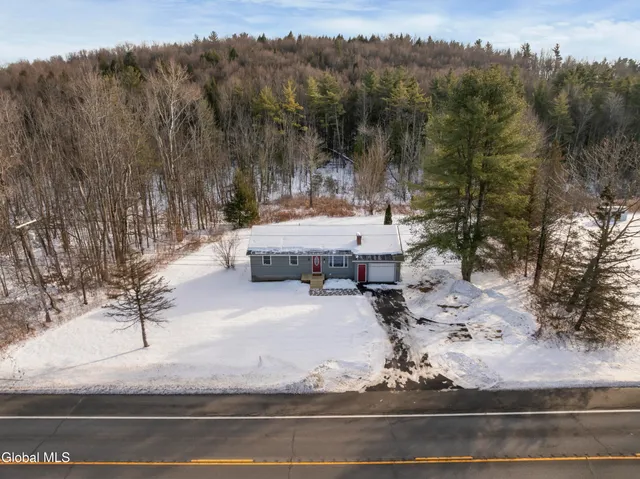 $374,900 | 2558 Highway 29, Middle Grove, NY 12850